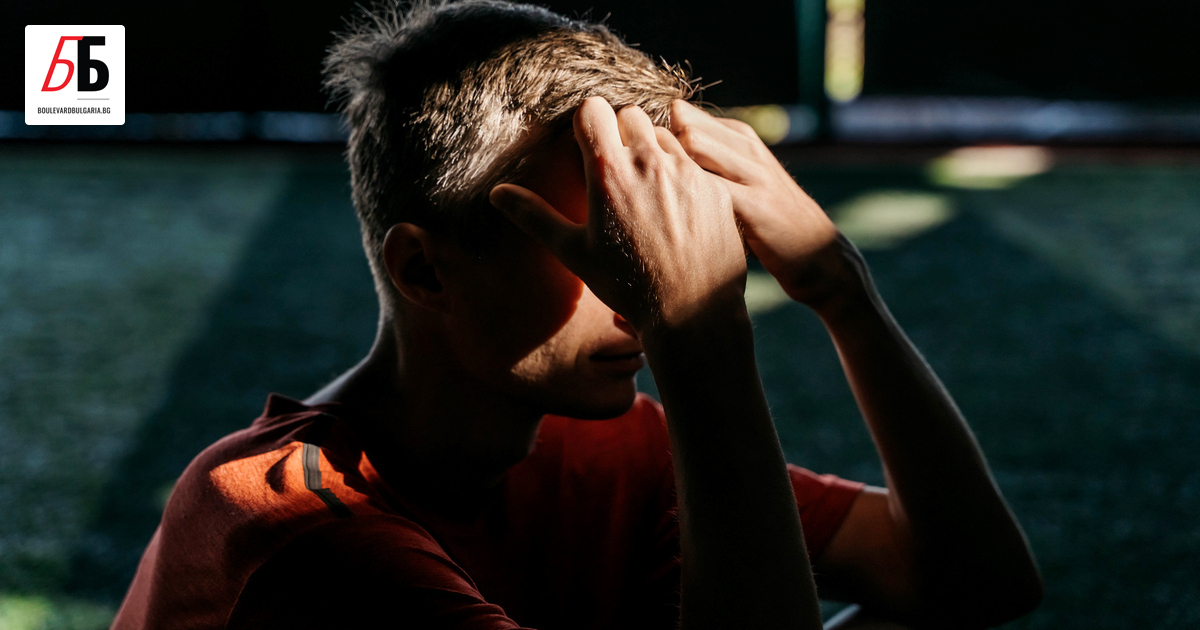 Две деца не ходят на училище в продължение на години.