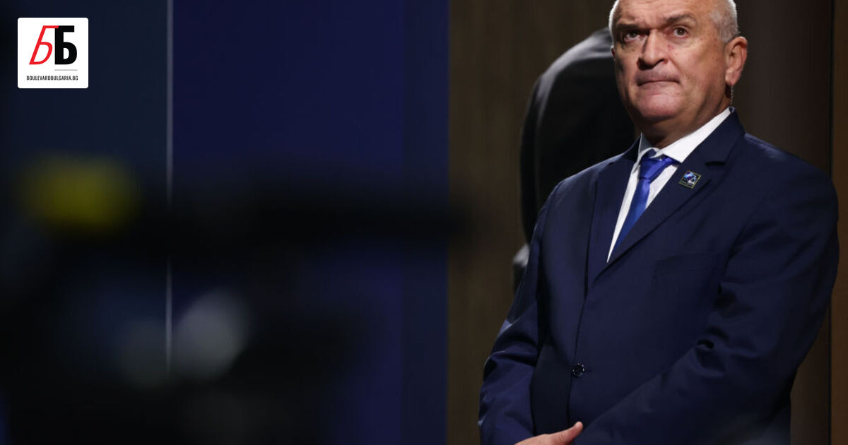 Служебният премиер Димитър Главчев обяви, че е готов да остане