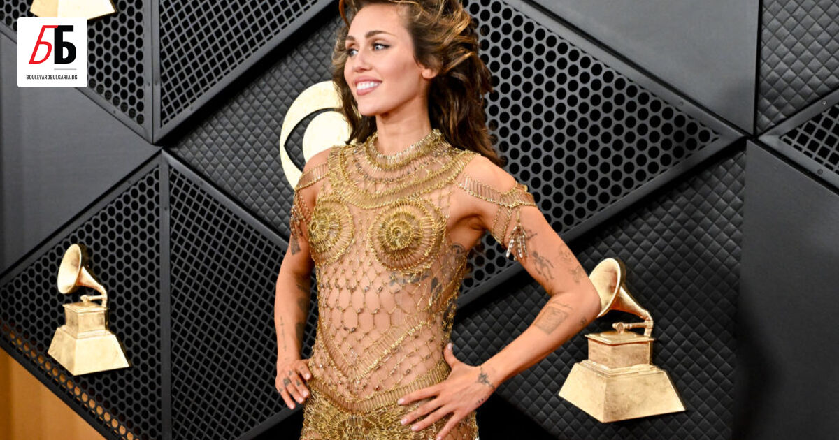 Майли Сайръс беше официално призната за легенда на Disney. Статутът