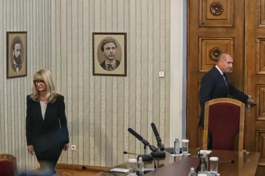 Радев отказа да остави Калин Стоянов в МВР, кабинетът на Кожарева пропадна