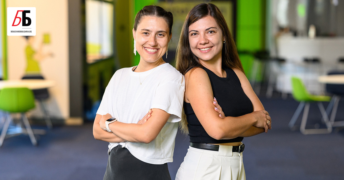 Една стажантска програма среща Радина Балтаджиева и Стефани Филева. Поставя