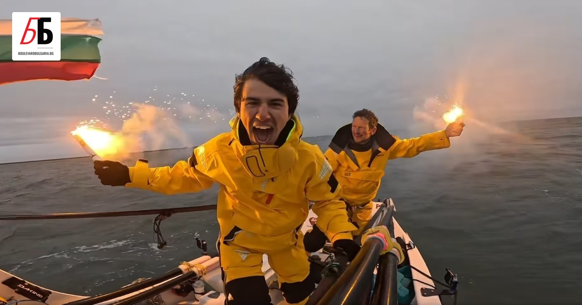 Баща и син продължават да покоряват светочните морета. След като