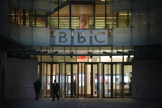 Ефектът Covid-19 в медиите: BBC и "Гардиън" съкращават стотици служители