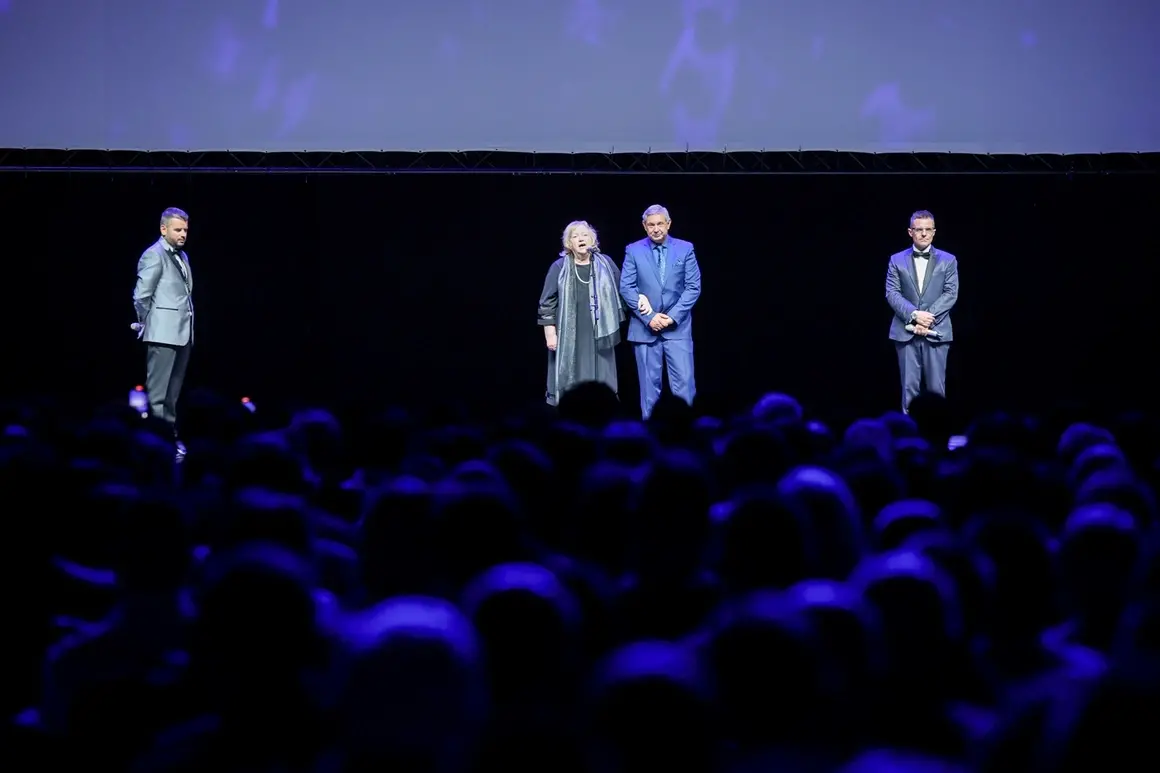 Величка Маркова и синът ѝ Андрей Аспарухов