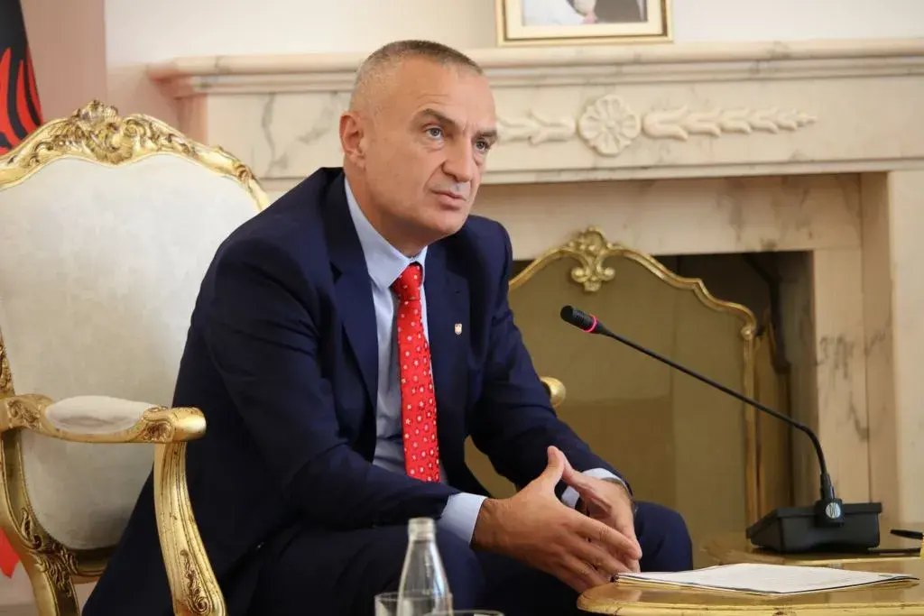 Бившият албански президент е арестуван за корупция. Той твърди, че е "отвлечен от диктаторския режим"