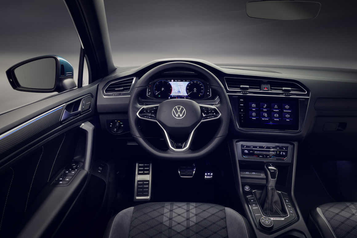 Volkswagen са цифровизирали изцяло приборите за управление на климатичната инсталация, което вече се осъществява чрез сензорни плъзгачи и сензорни бутони.