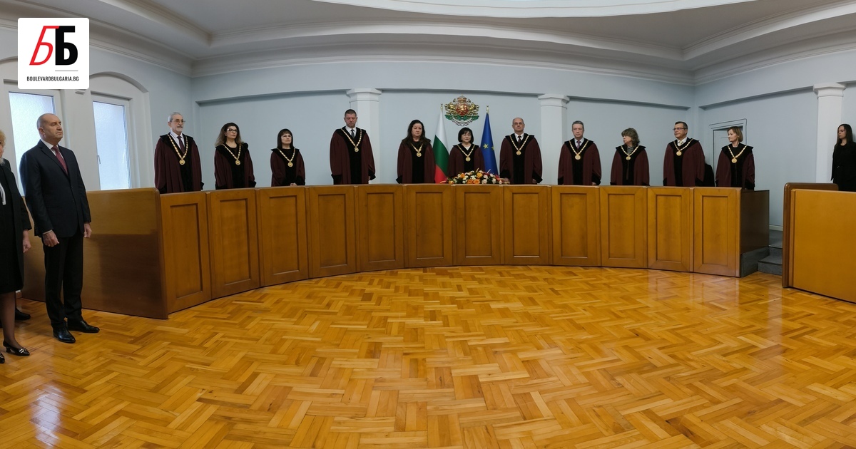 Президентът Румен Радев ще подаде оставката си пред Конституционния съд