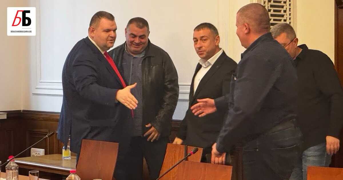 Делян Пеевски се е срещнал с представители на част от