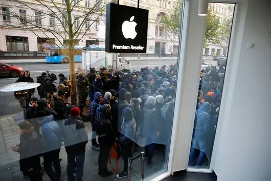 Защо Apple се подчинява на руската цензура