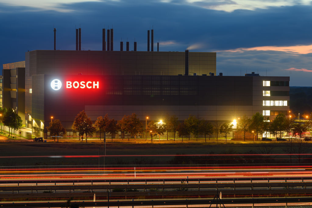 Bosch съкращава 5500 служители от звеното за автомобилни компоненти