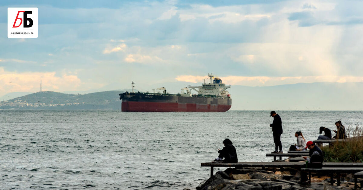 Великобритания наложи санкции на нови30 кораба от т.нар. сенчест флот“