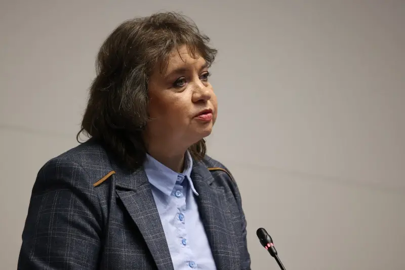 Наталия Киселова неправомерно е спряла референдума на Румен Радев за еврото 