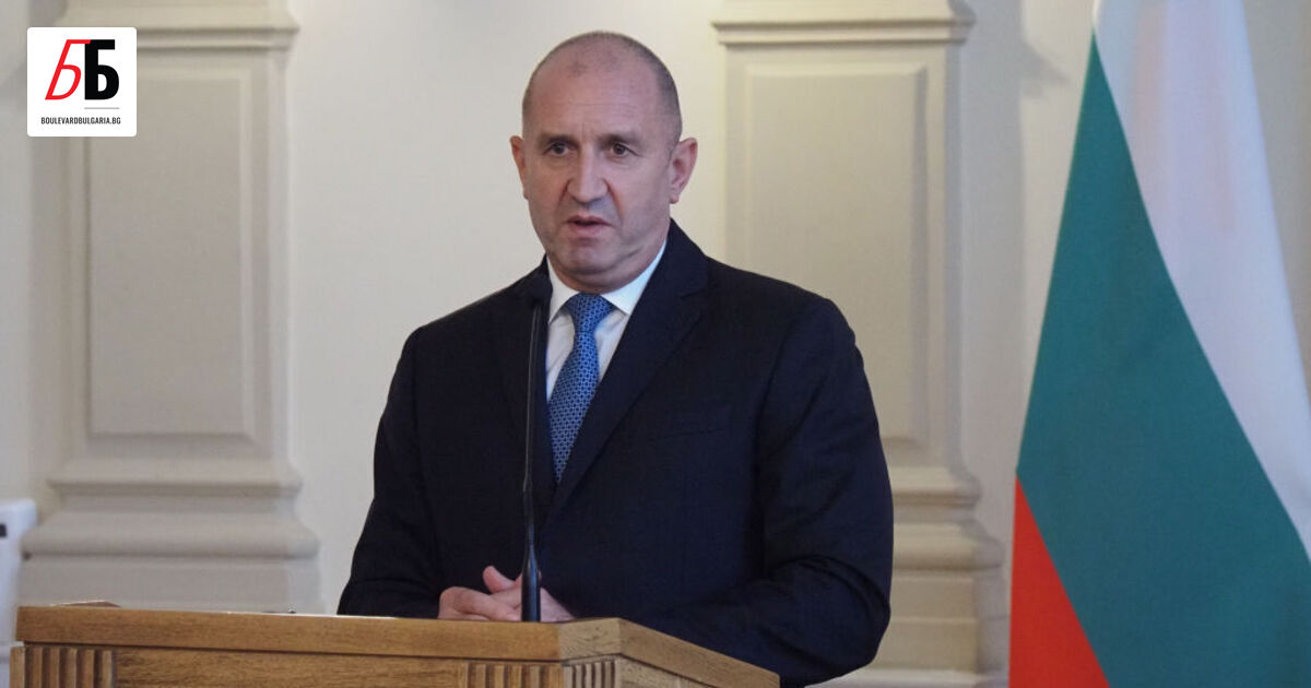 Президентът Румен Радев атакува партиите, които по думите му са