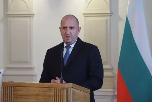 Радев отказа да осъди смъртоносната руска атака в Суми, за да "не разваля празника на децата"