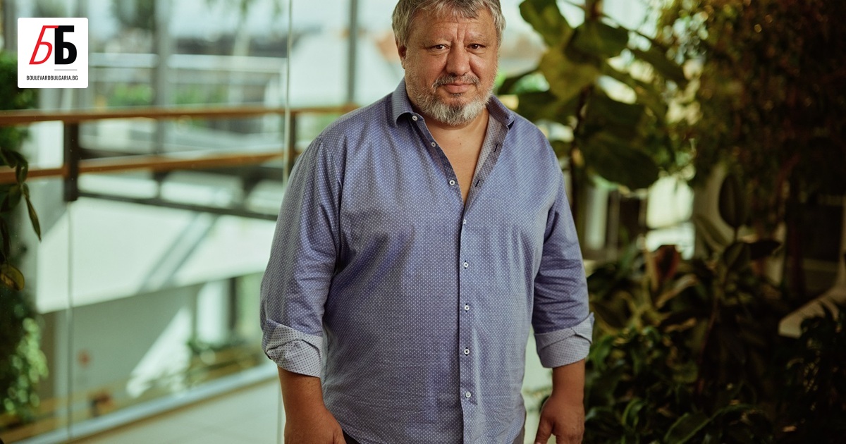 Когато чуете реклама на банка“, вероятно си представяте едно от