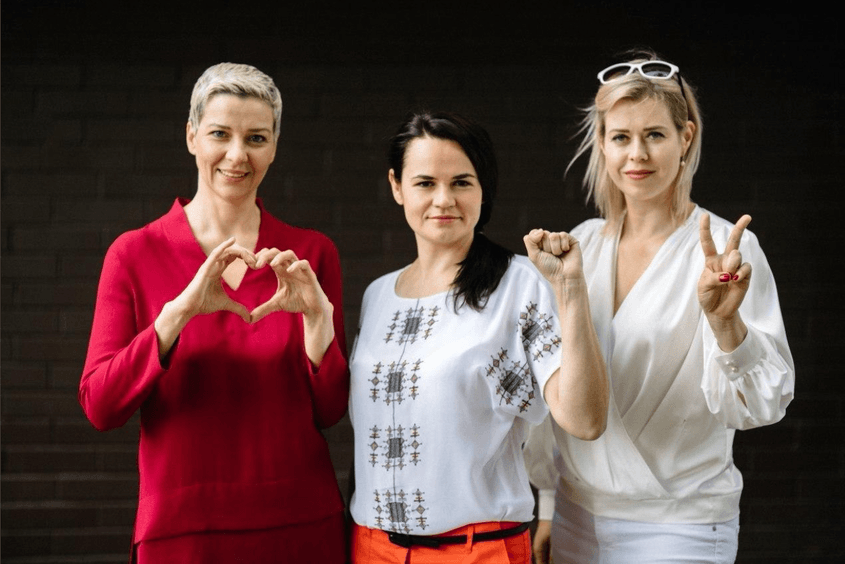 Как три жени се обединиха, за да сложат край на "последната диктатура в Европа"
