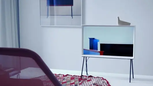 Samsung The Serif : Този (не) ясен обект на желанието