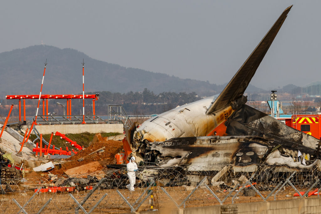 Самолетната катастрофа в Южна Корея: Шефът на Jeju Air е разследван за небрежност