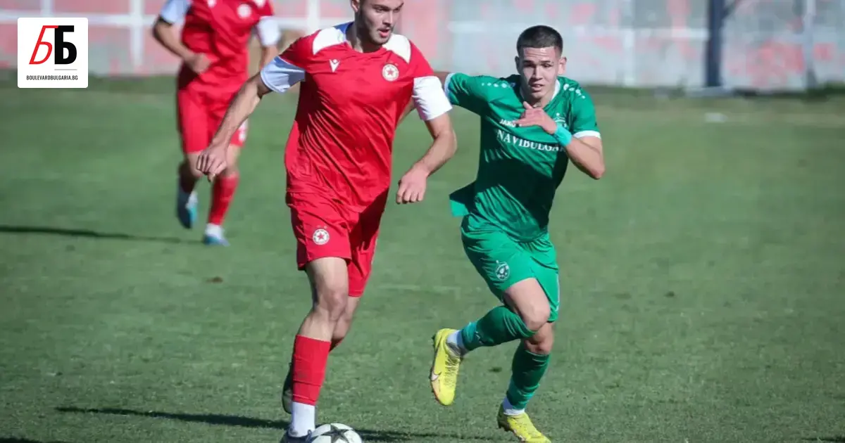 Футболистът на ЦСКА Антон Толев е намушкан с нож след