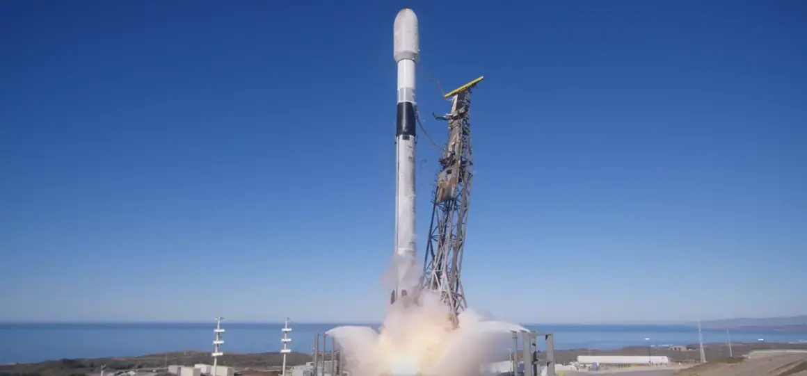 Space X и EnduroSat изстреляха в космоса първия изцяло български спътник