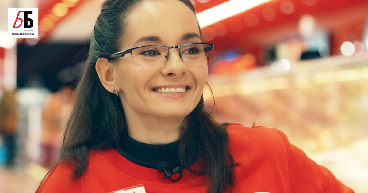 Стефка Костова е плувец, състезател по спортна стрелба, тенис на