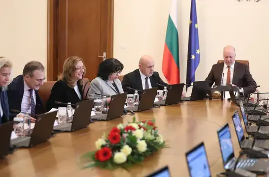 Правителството създава център за иновации в отбраната