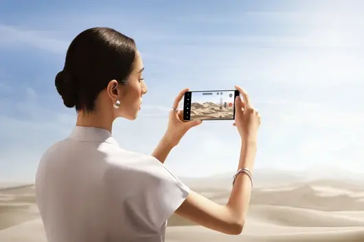 Oppo Find X8 Pro е технологично изражение на тихия лукс