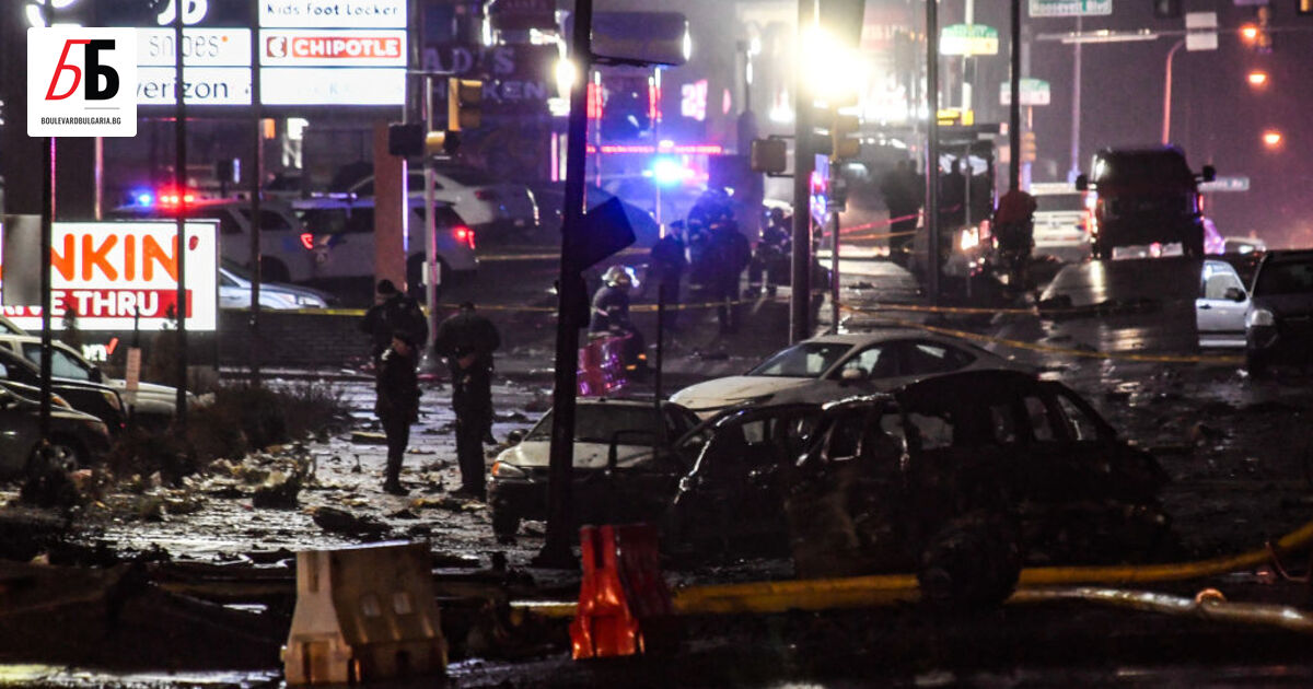 Медицински транспортен самолет се е разбил в американския град Филаделфия,