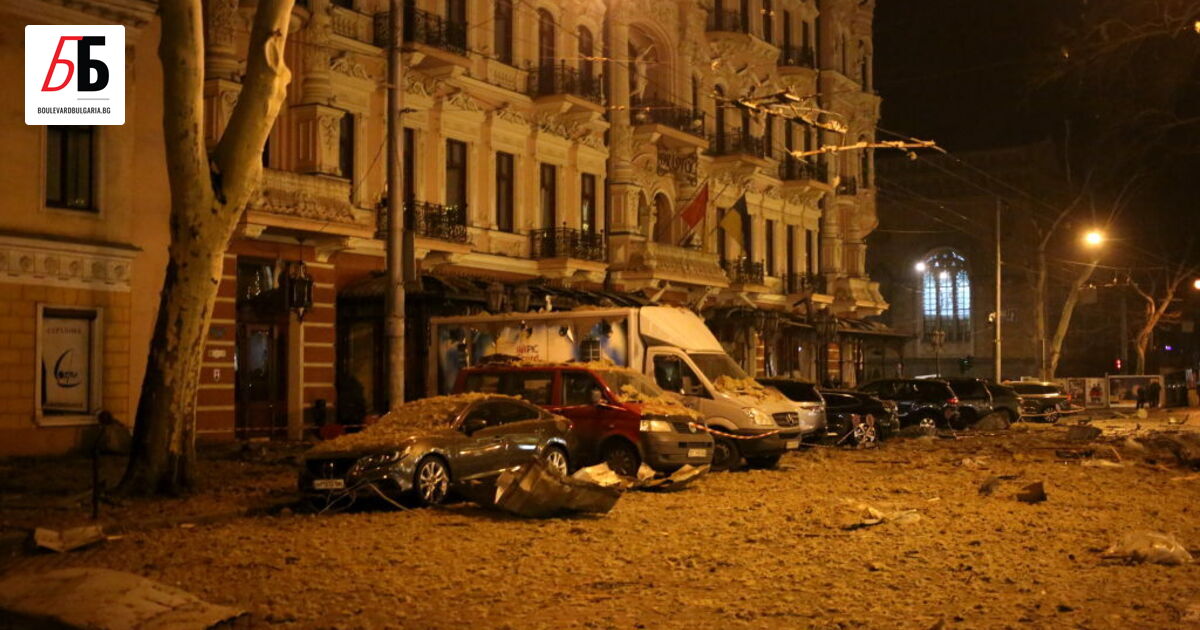 Най-малко 10 души са загинали при нови руски удари срещу