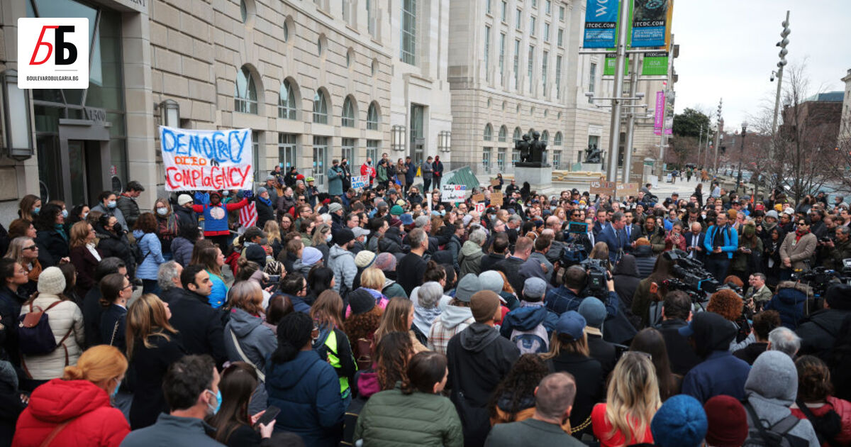 Общонационални протести срещу администрацията на Доналд Тръмп са планирани за