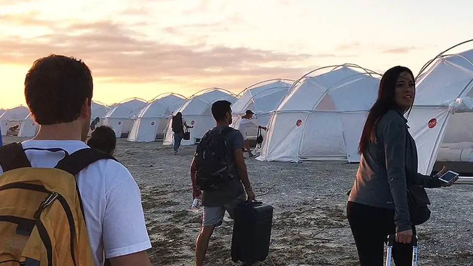 Скандалният Fyre Festival се завръща с билети, които достигат до 1,1 милиона долара 
