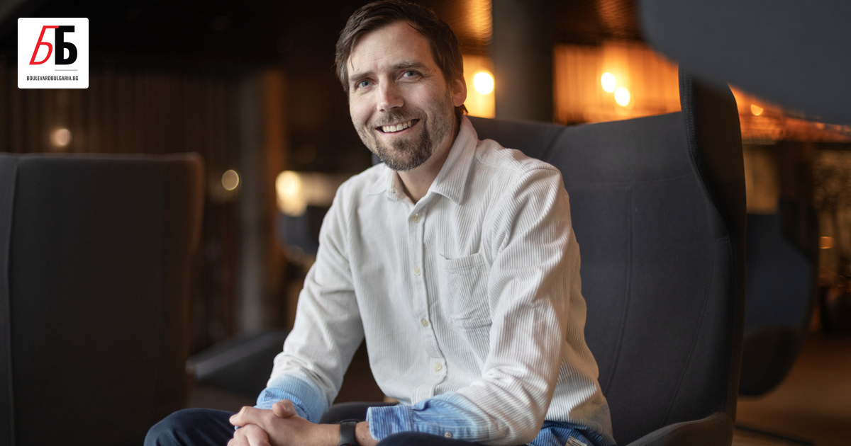 Намирам се в шведския град Елмхулт, домът на ИКЕА, и