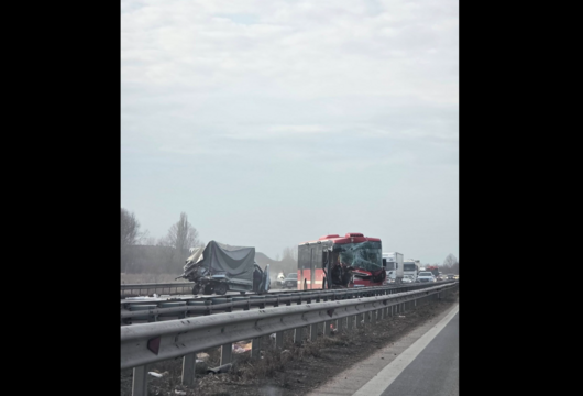 Тежка катастрофа на Северната скоростна тангента. В района има голямо задръстване