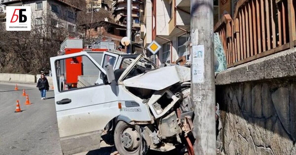 Медицински хеликоптер е транспортирал тежко пострадал при катастрофа в Смолян,