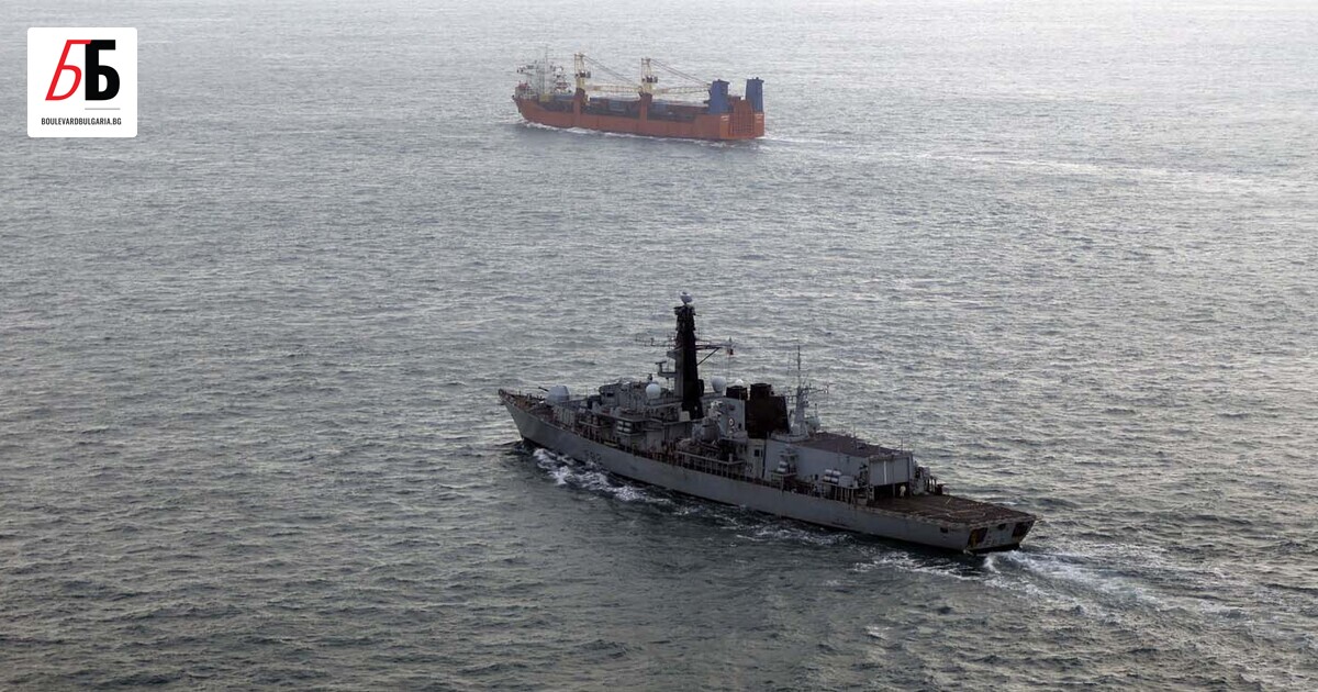 Руски военен кораб е бил забелязан да плава в близост