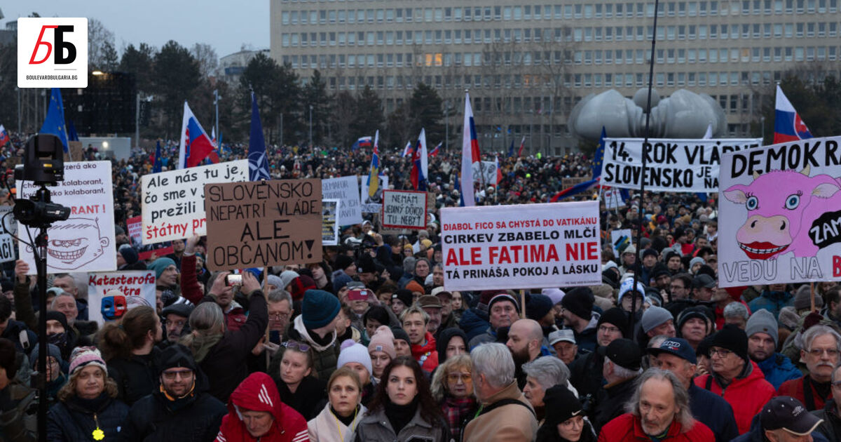 Хиляди излязоха на протест в над 40 града в Словакия