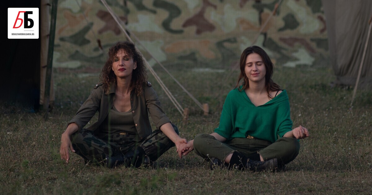 След рухването на комунистическия режим сляпата вяра в партията е