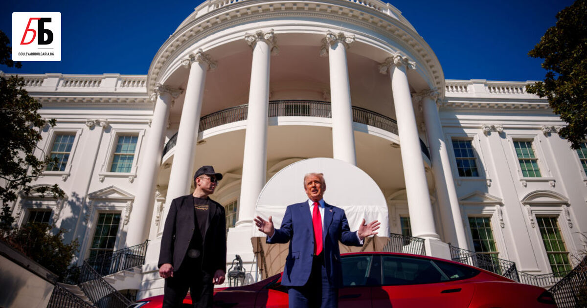 Компанията за електромобили на Илон Мъск Tesla, предупреди, че тя