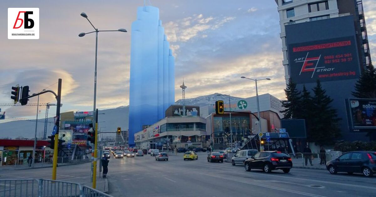 Проектът за издигане на 215-метров небостъргач до мол Парадайс в