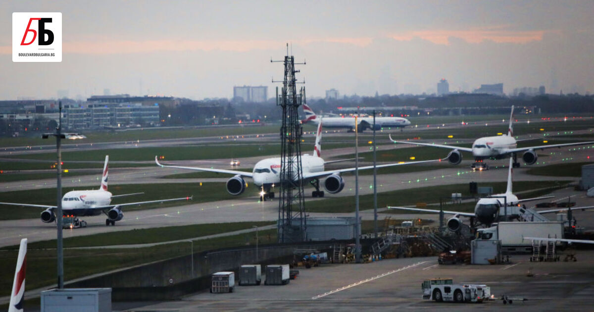 От ранните часове на събота летище Хийтроу работи в нормален