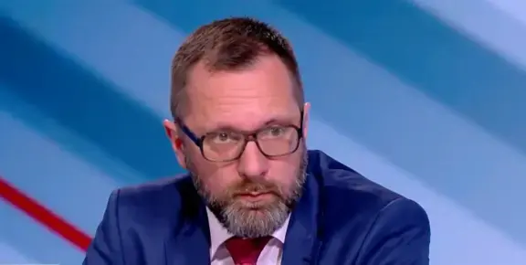 Оставки в АПИ, но шефът на пътната агенция остава непоклатим
