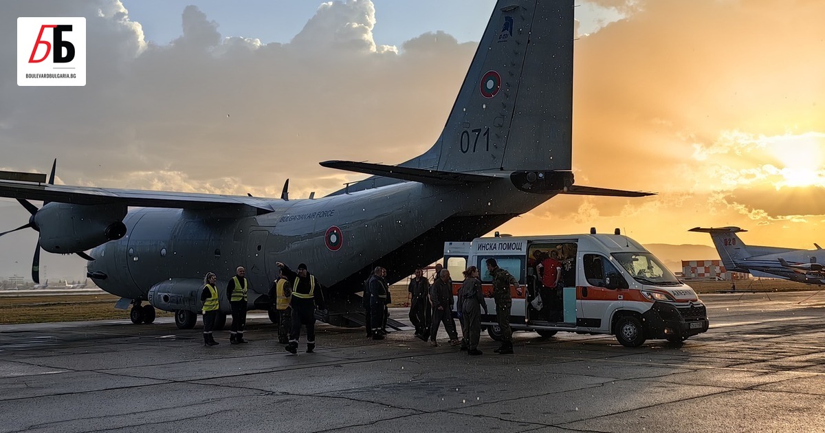 Четирима от младежите, приети в Пирогов на лечение след пожара