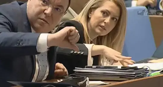 Снимка на деня: Палецът, с който ГЕРБ вкара БСП в правата линия 