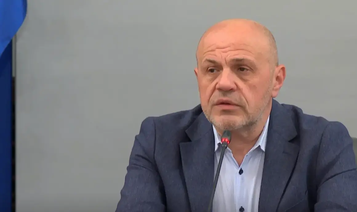 Властта пак си иска скъпия ток от въглища, но не и пазарни цени за бита
