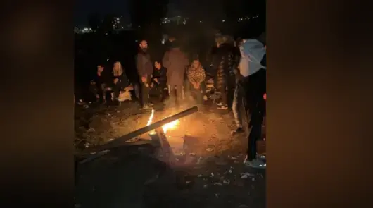 Хората, чиито къщи бяха разрушени в „Захарна фабрика“, излизат на протест