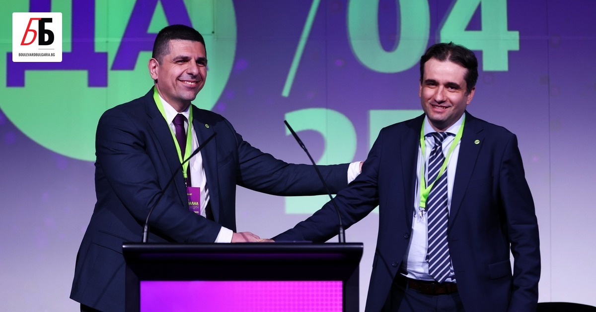 Новината е последно обновена в 18:25 ч. на 27 април.Божидар