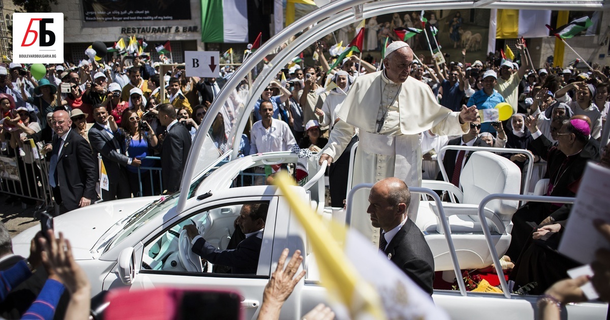 Един от специализираните автомобили на папа Франциск ще бъде преобразуван
