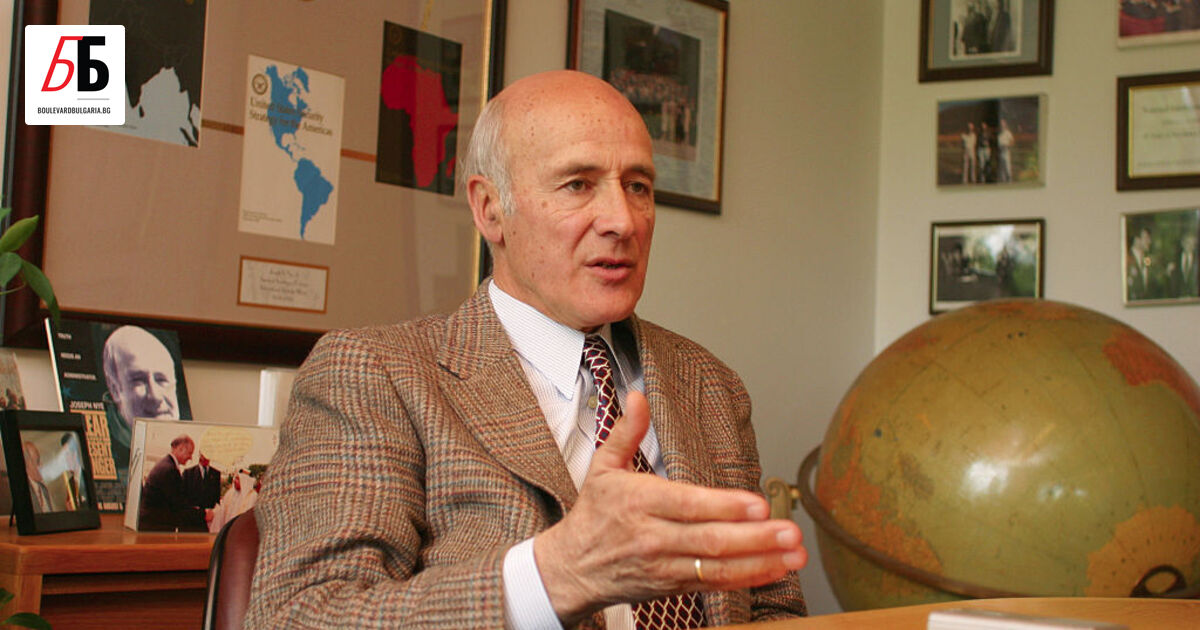 На 88-годишна възраст е починал политологът и професор от Харвард