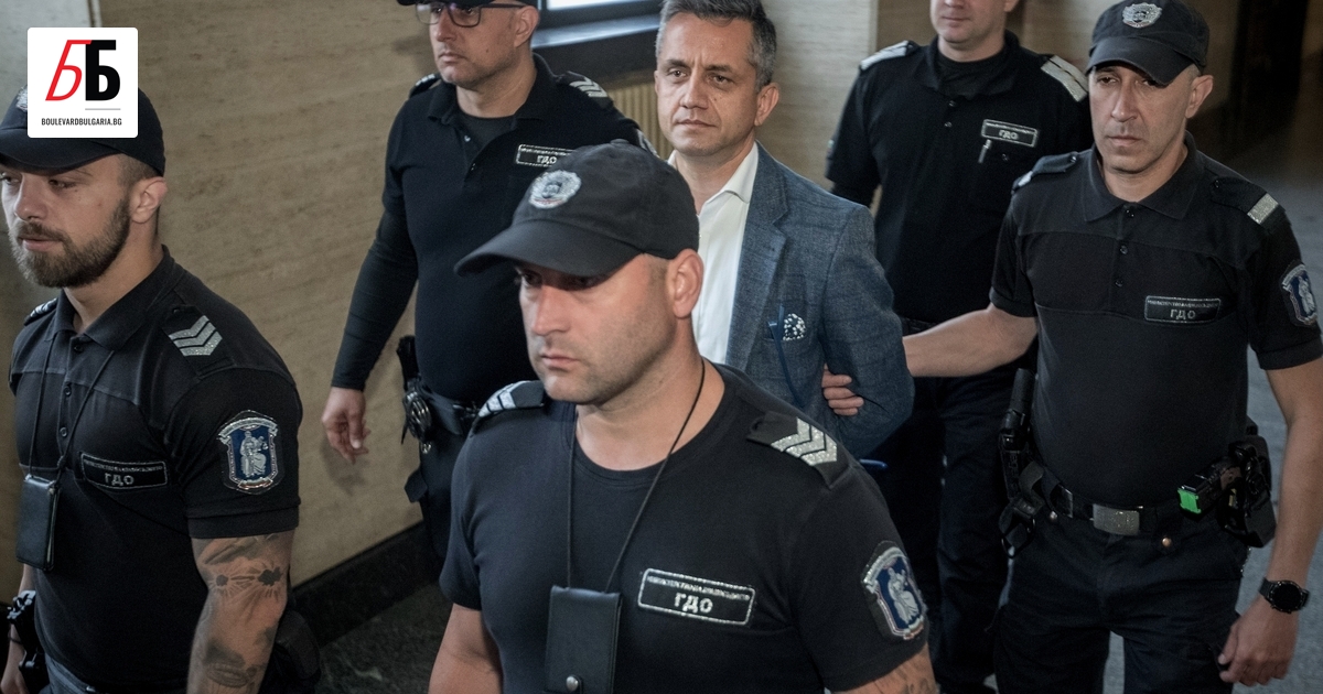 Апелативният съд в София остави за постоянно в ареста бившия