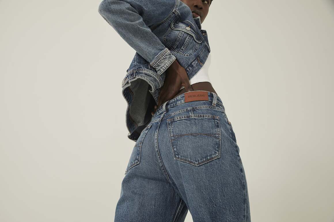 Salsa Jeans вече са в България - дънките, които вадят най-доброто от тялото ви